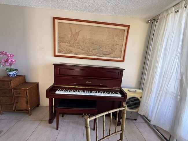 Building Photo - Mostly Furnished 2BR/2BA Condo