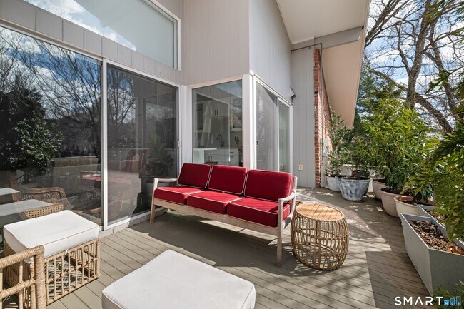 Building Photo - 64 Southport Woods Drive