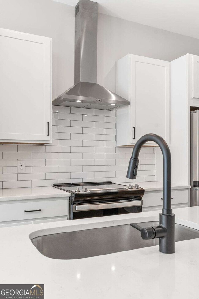 Building Photo - 1272 Longreen Ter NW