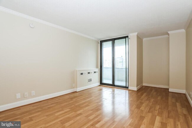 Building Photo - 240 M St SW