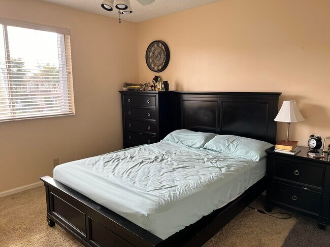 Building Photo - 6787 Via Regina