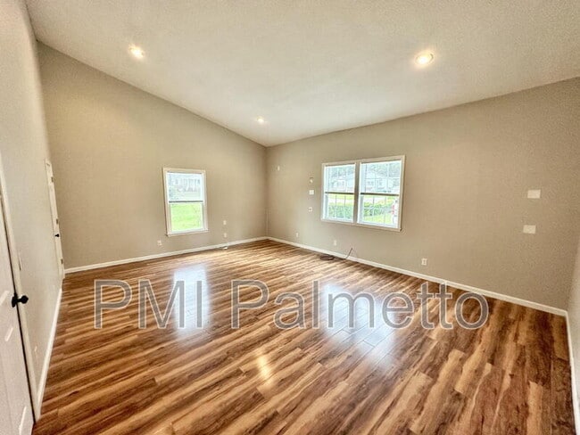 Building Photo - 948 Wateree Blvd