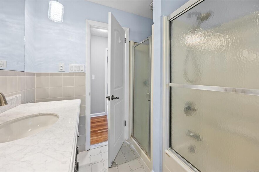 Bath - 1325 Avon Blvd