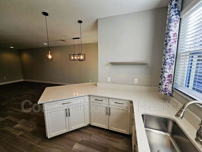 Building Photo - 30219 Southwell Ln