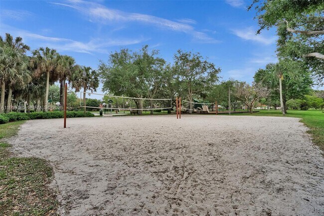 Building Photo - 2508 Cardaman Ave