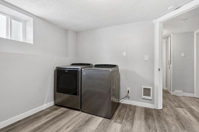 Building Photo - Beautifully Updated Spokane Valley Home with a Mother in Law Suite