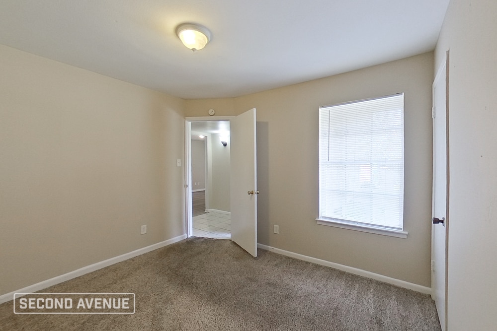 Building Photo - 1495 W Gulf Bank Rd