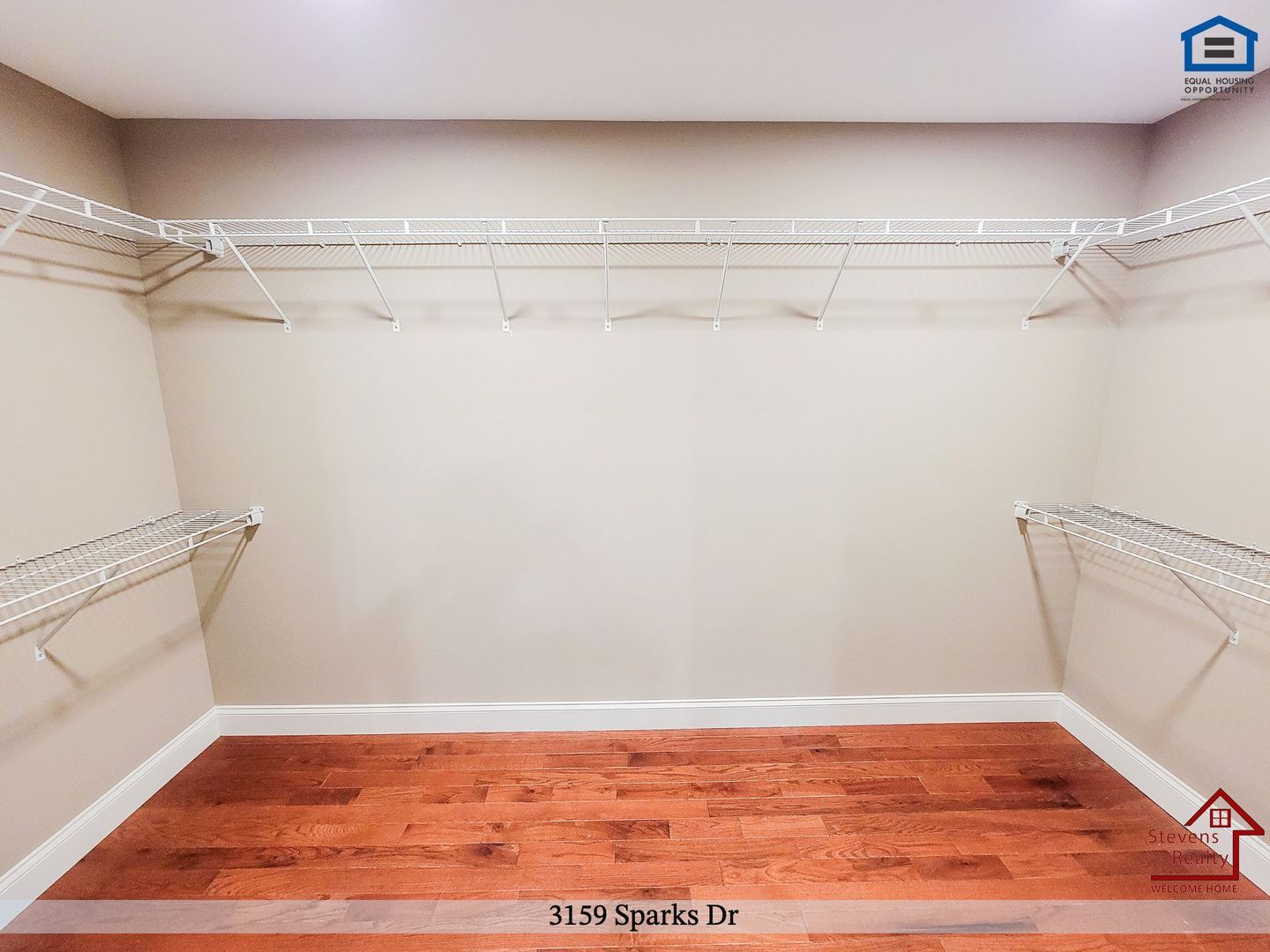 Building Photo - 3159 Sparks Dr