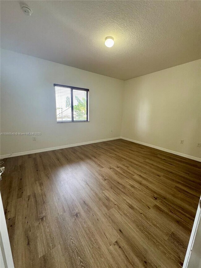 Building Photo - 16319 SW 44th Terrace