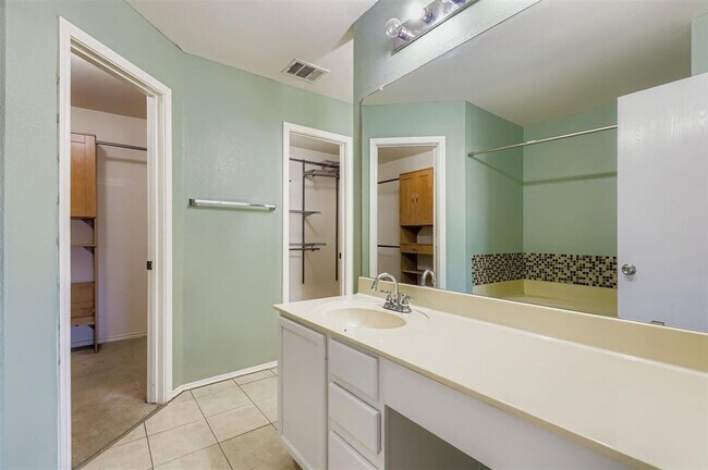 Building Photo - 1105 American Robin Path