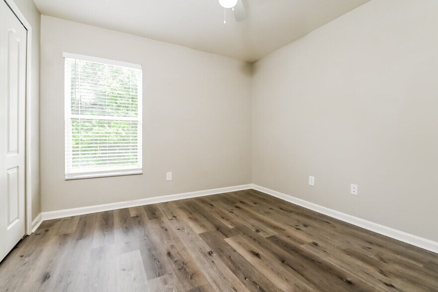 Building Photo - 11427 Misty Isle Ln