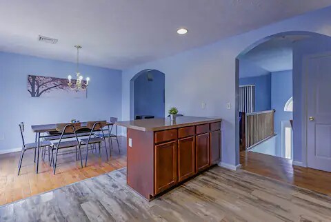 Building Photo - 1019 Cricket Ln