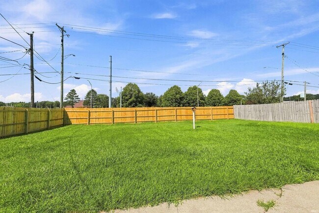 Building Photo - 7123 Strawberry Dr