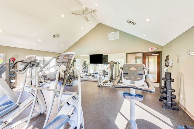 Building Photo - Southwind Village