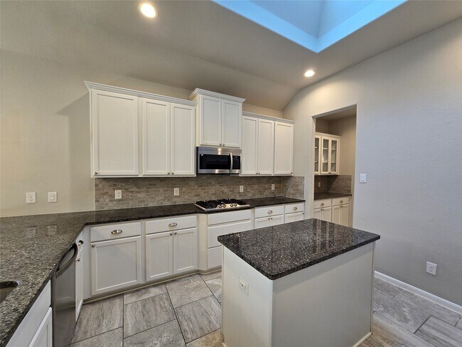 Building Photo - 511 Yellow Bullhead Ct