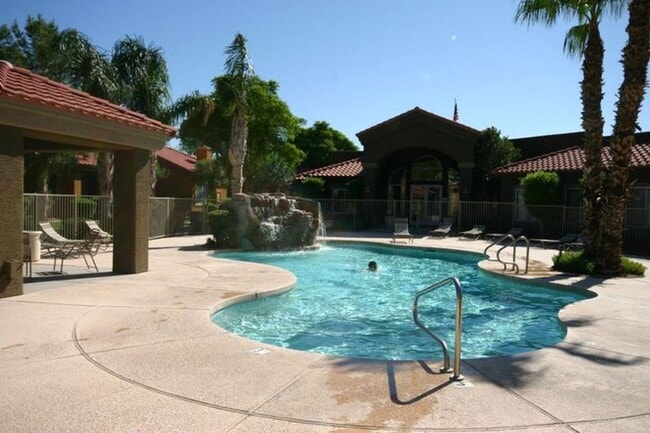 Building Photo - Gated, Resort Living, Club House, Fitness Center, Updated Unit!!!  2 bedroom, 2 bath split floor ...