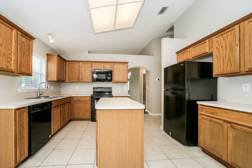 Building Photo - 2459 Woodstork Ct