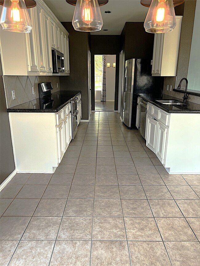 Building Photo - 12919 Cascadia Knoll Ct