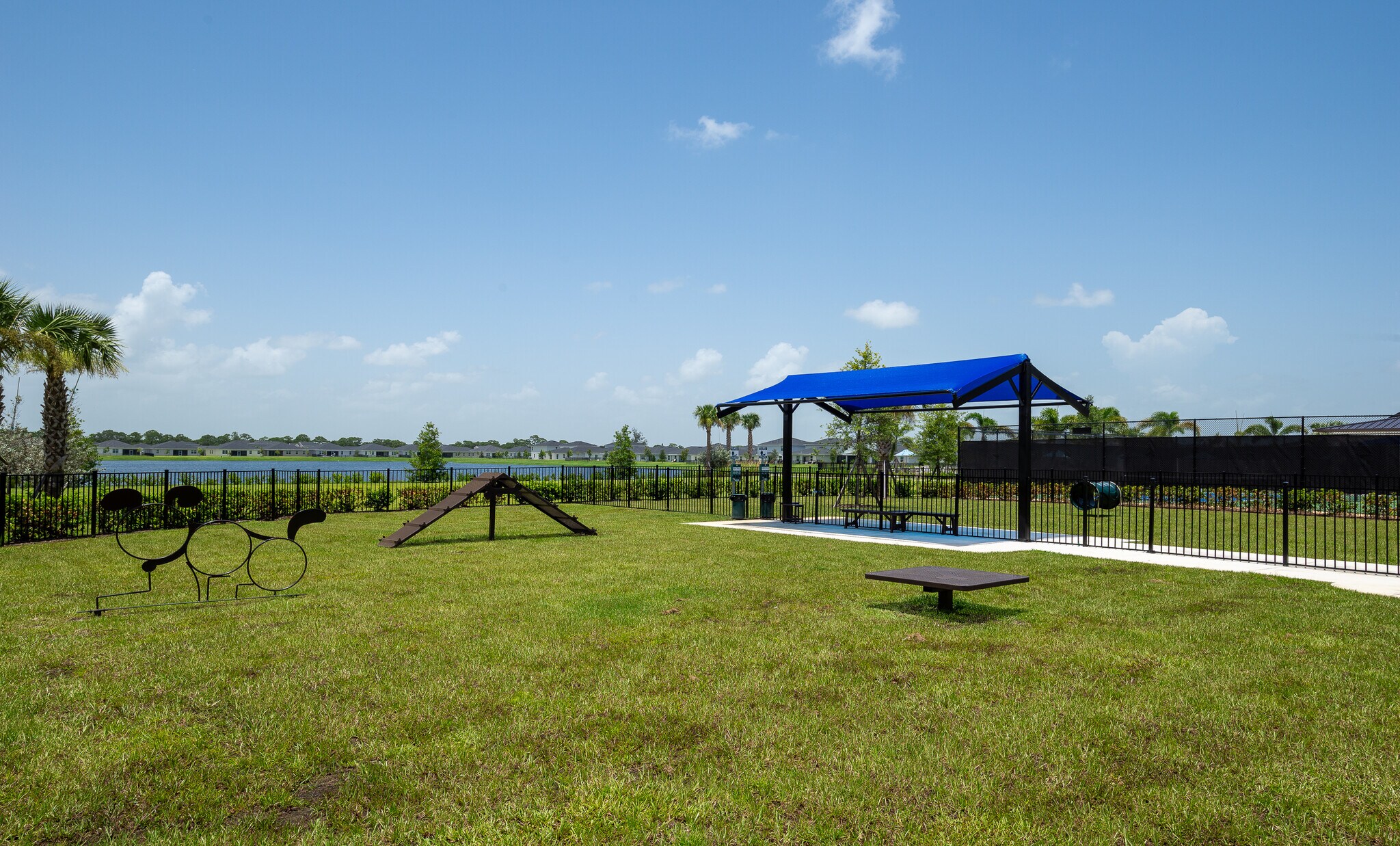 Building Photo - 6378 NW Windwood Way