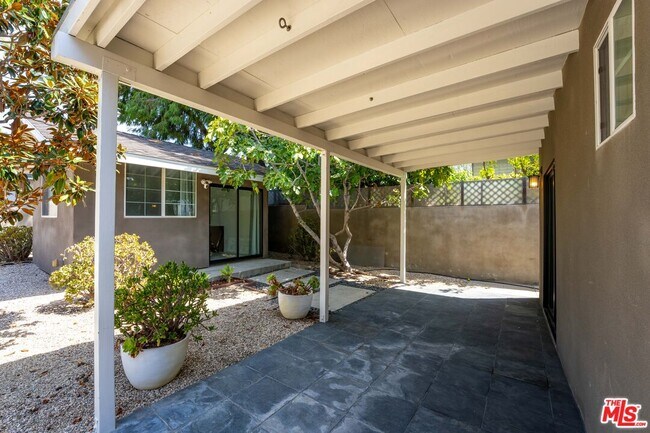 Building Photo - 4415 Woodland Ave