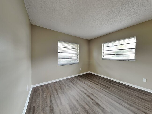 Building Photo - 37 W Rubber Tree Dr