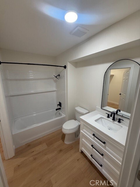 Building Photo - 1365 Crafton Ave