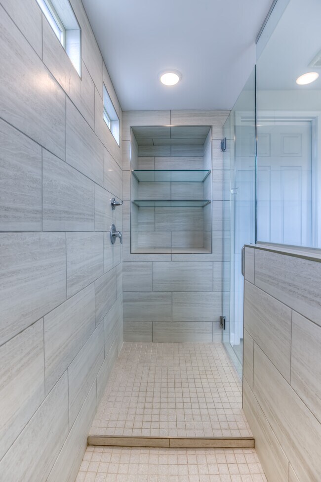 Building Photo - 5545 S Adero Cyn Trl
