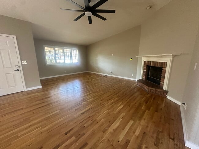 Building Photo - 1796 Rolling Hills Dr