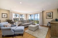 Building Photo - 8263 Camino Del Oro