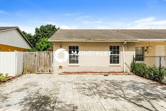 Building Photo - 3 Bedroom Pet-Friendly Home in Greenacres, FL with Main Street Renewal
