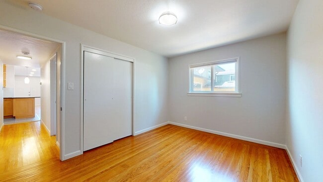 Building Photo - 3 Bedroom Home Available in East Richmond ...