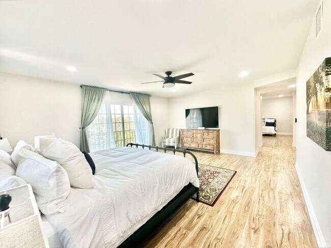 Building Photo - Breathtaking Custom Country Two-Story Home, Fully Remodeled & Beautifully Appointed on Private 20...