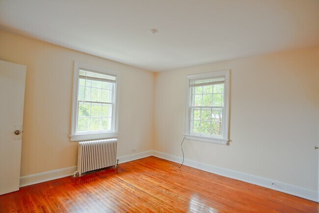 Building Photo - 8br Single Family Home on 14th St NW  (MIN...