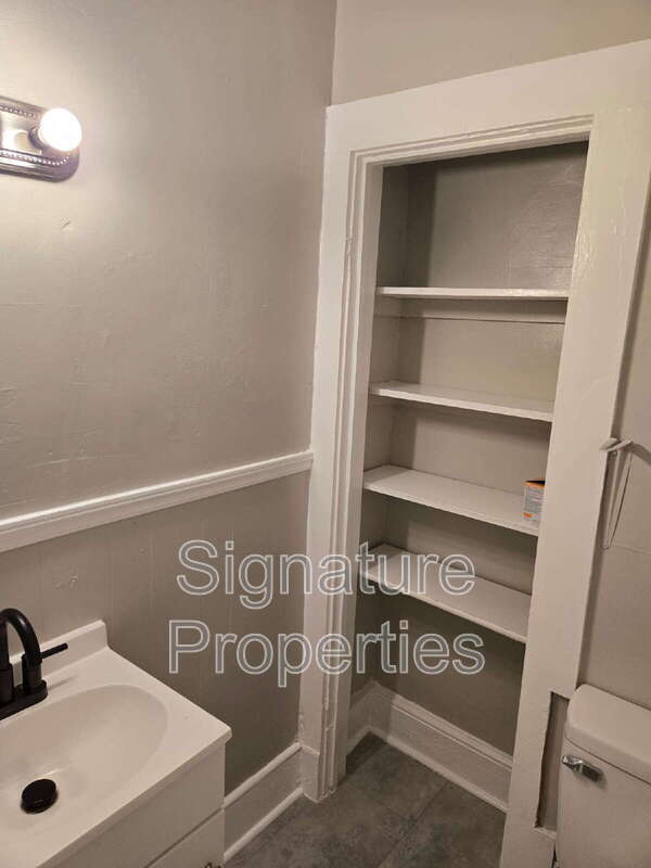 Building Photo - 410 Northumberland Hwy