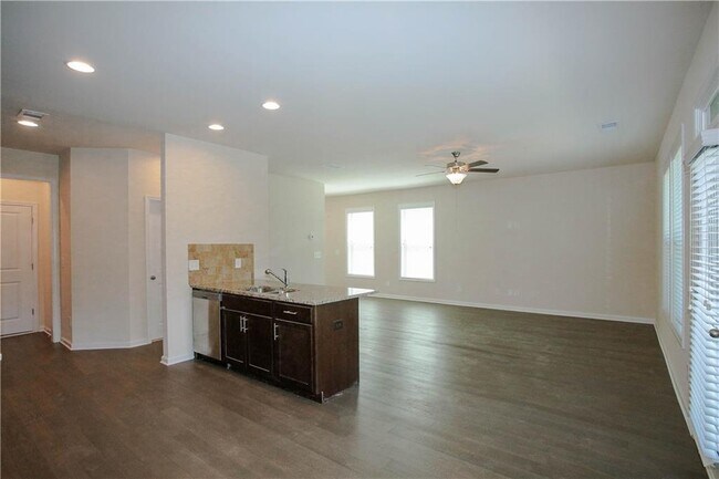 Building Photo - 4295 Almanor Cir