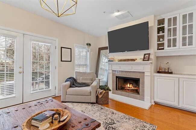 Building Photo - 1168 Stephens St