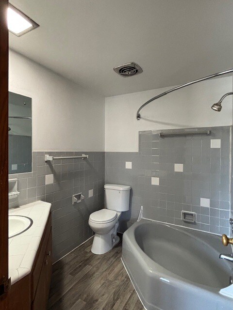 Building Photo - 6960 W Appleton Ave