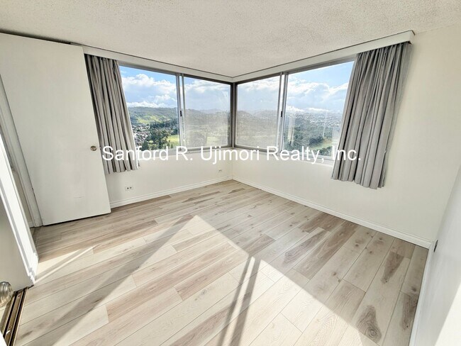 Building Photo - prsq2406