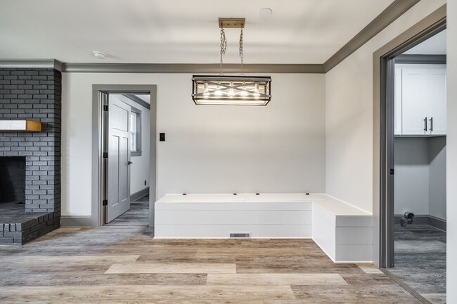 Building Photo - Newly Renovated Rock Hill Home Close to Downtown