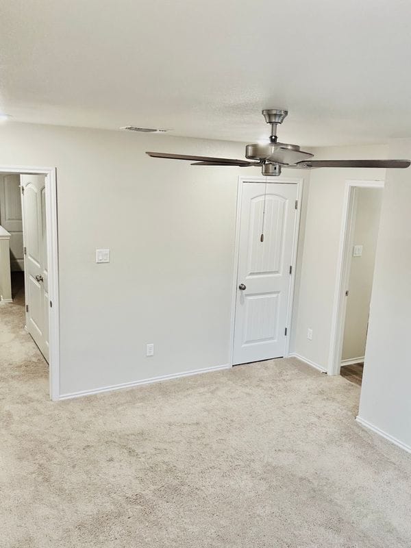 Building Photo - 303 Grn Valley Dr