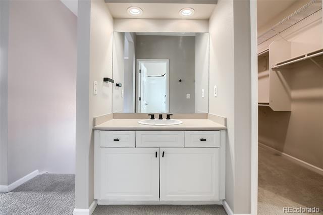 Building Photo - 217 S Jackson St