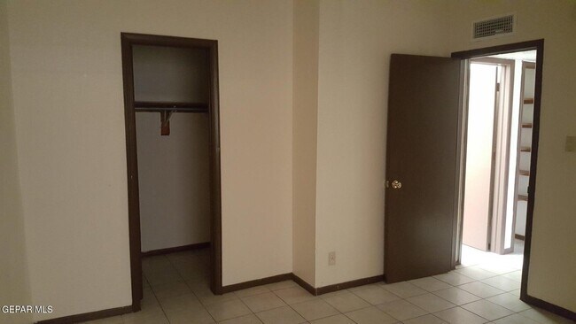 Building Photo - 1388 Trudy Elaine Dr