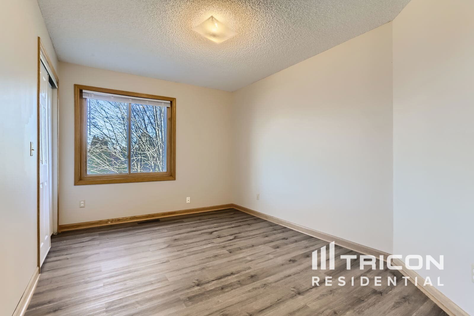 Building Photo - 4845 Orleans Ln N