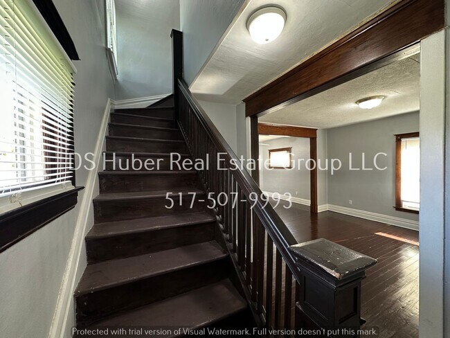 Building Photo - 507 S Hosmer St