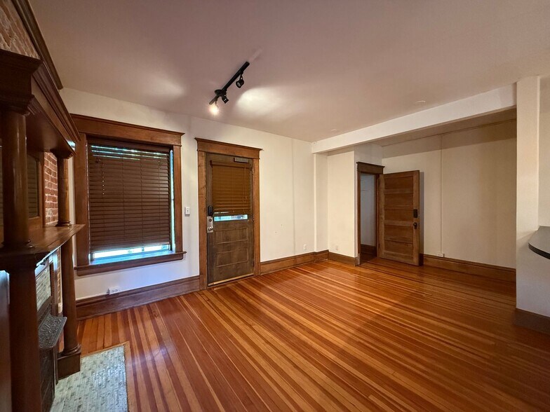 Building Photo - 1210 E Colfax Ave