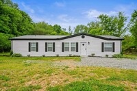 Building Photo - Country Living--Almost 3 Acres!