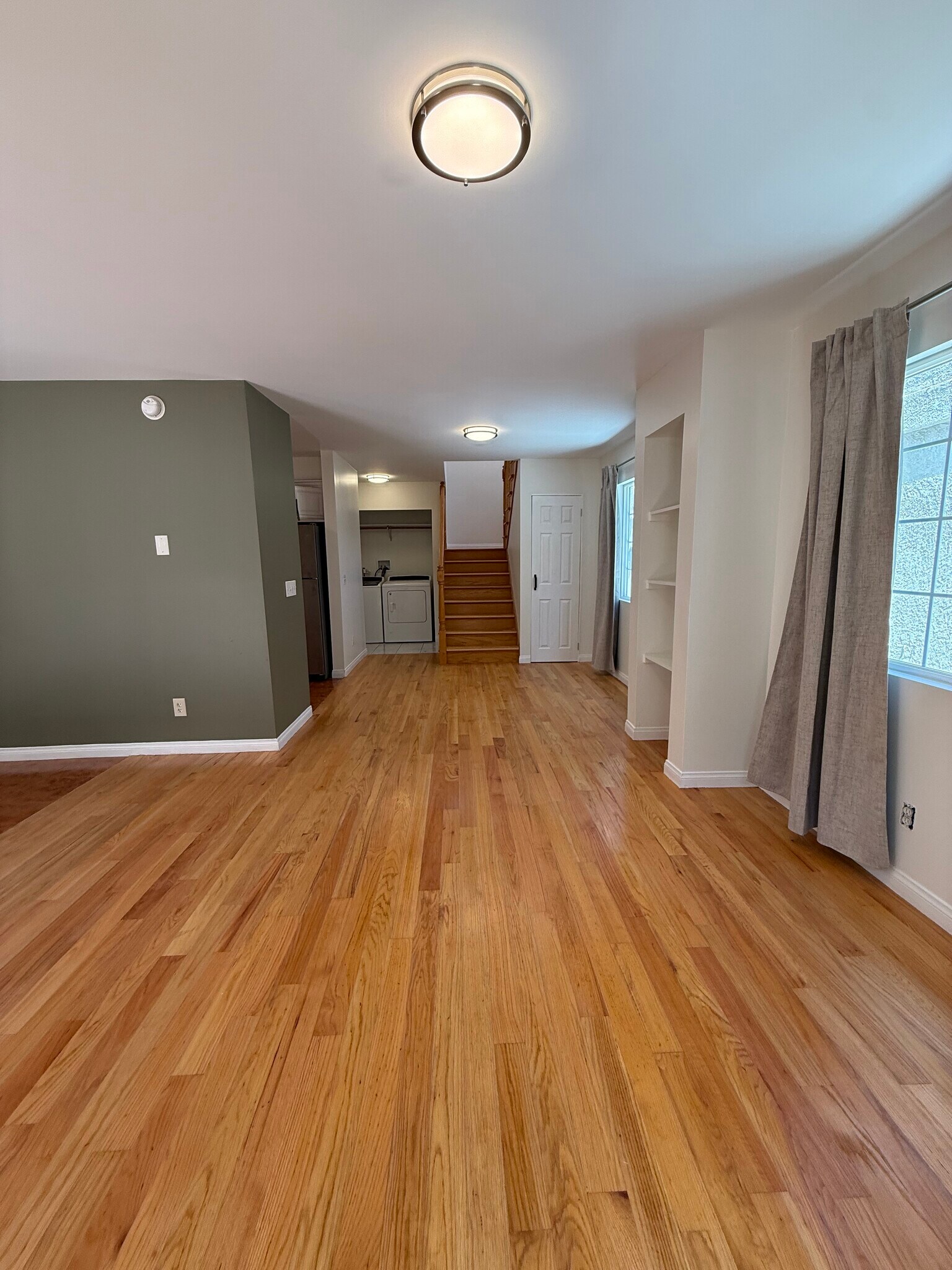 Building Photo - 2446 S Centinela Ave