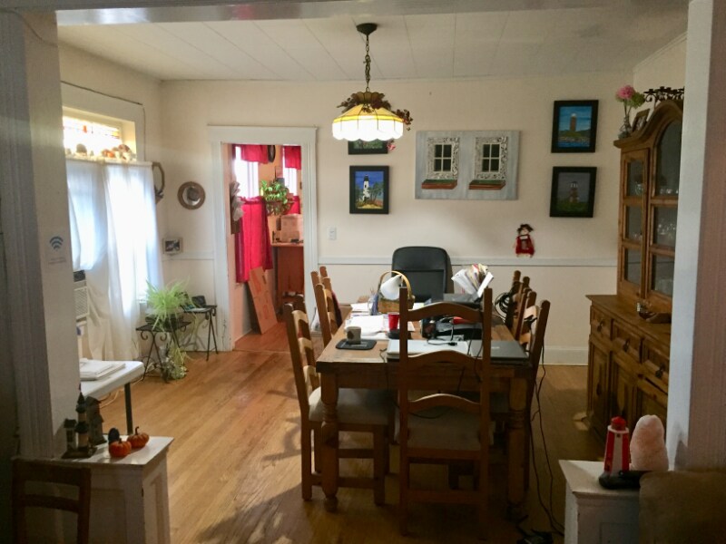 Building Photo - 1551 W Broad St