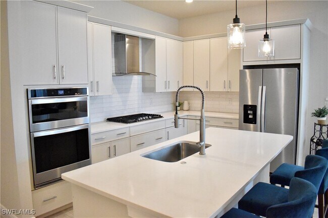 Building Photo - 9175 Cayman Dr