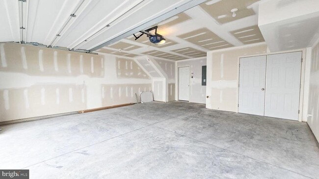 Building Photo - 3089 Herr St
